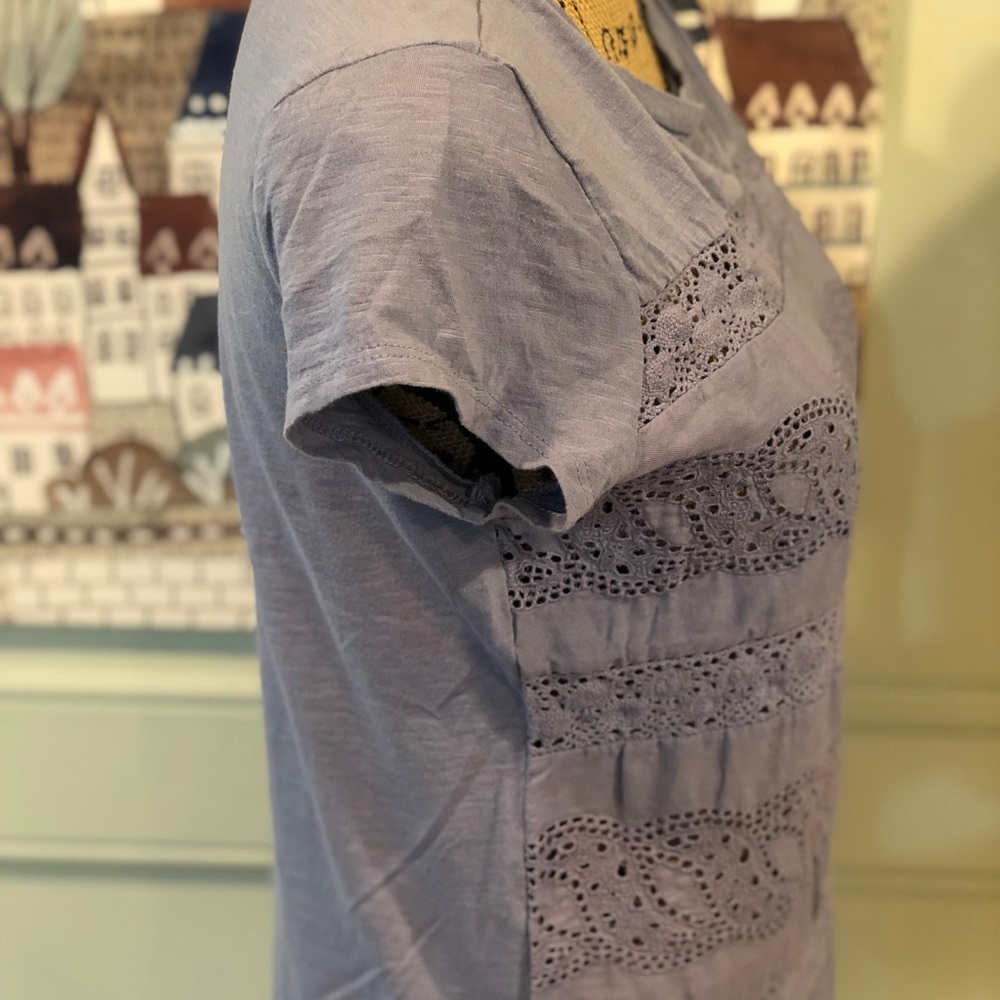 Ann Taylor Loft T-Shirt - Picture 6 of 6
